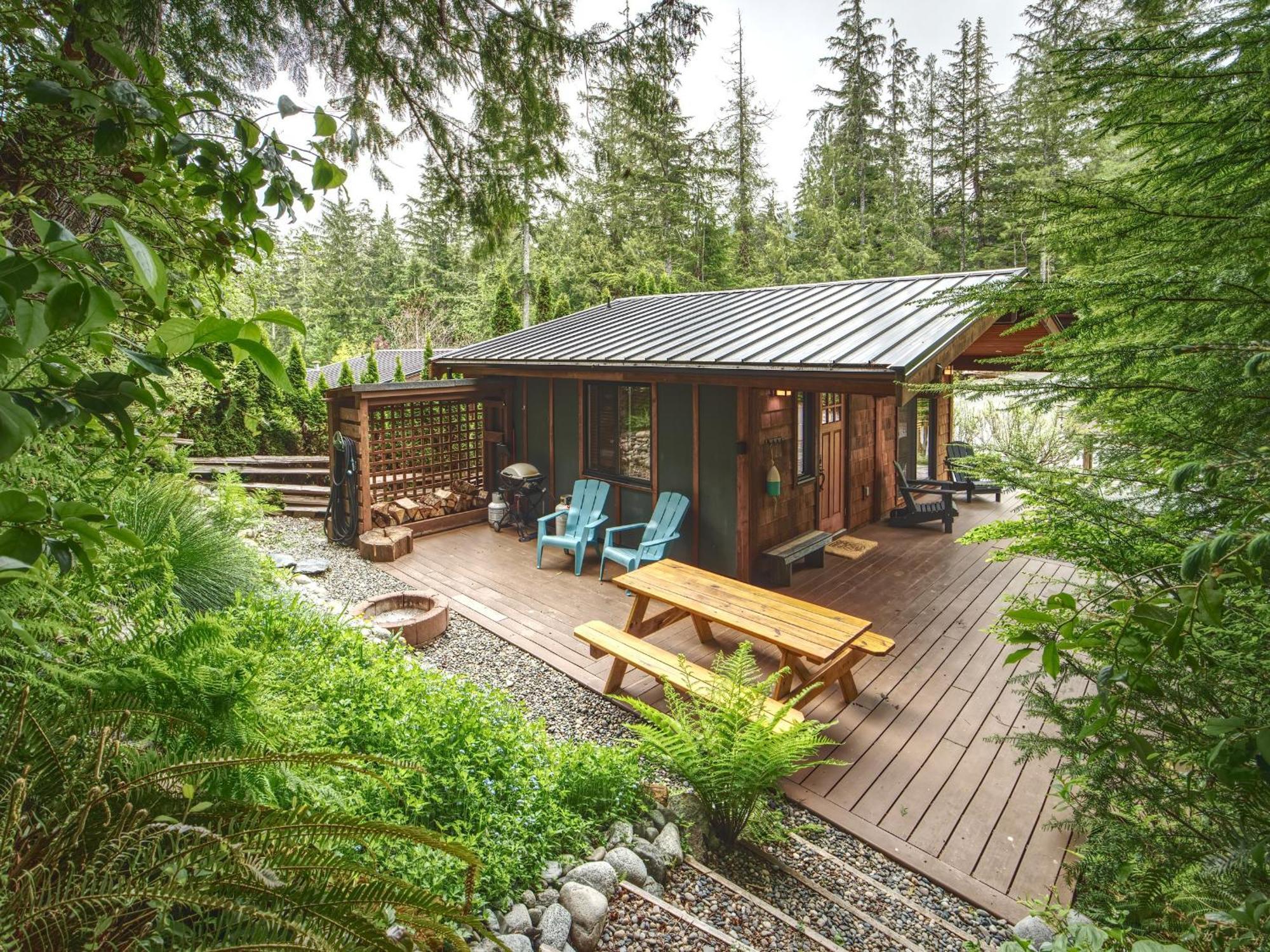 Handsome Dan'S Vacation Cottage Rentals Port Renfrew Bagian luar foto