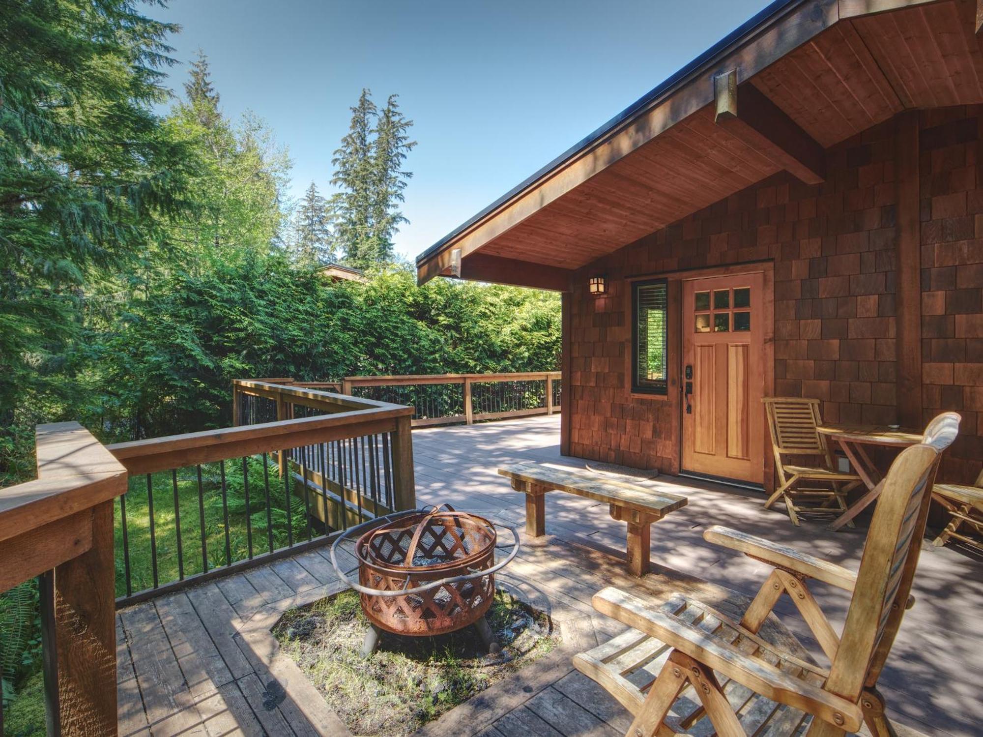 Handsome Dan'S Vacation Cottage Rentals Port Renfrew Bagian luar foto