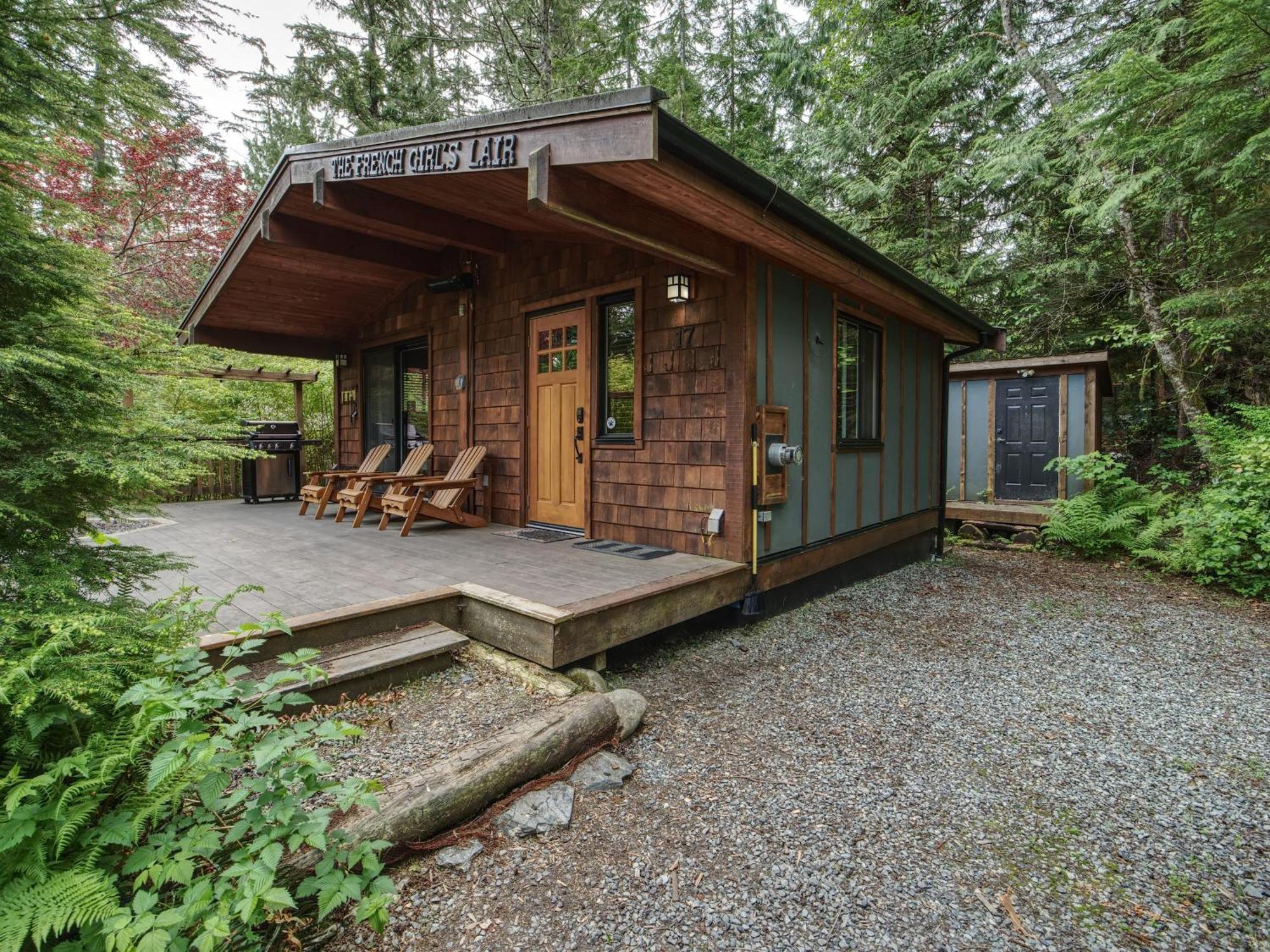 Handsome Dan'S Vacation Cottage Rentals Port Renfrew Bagian luar foto