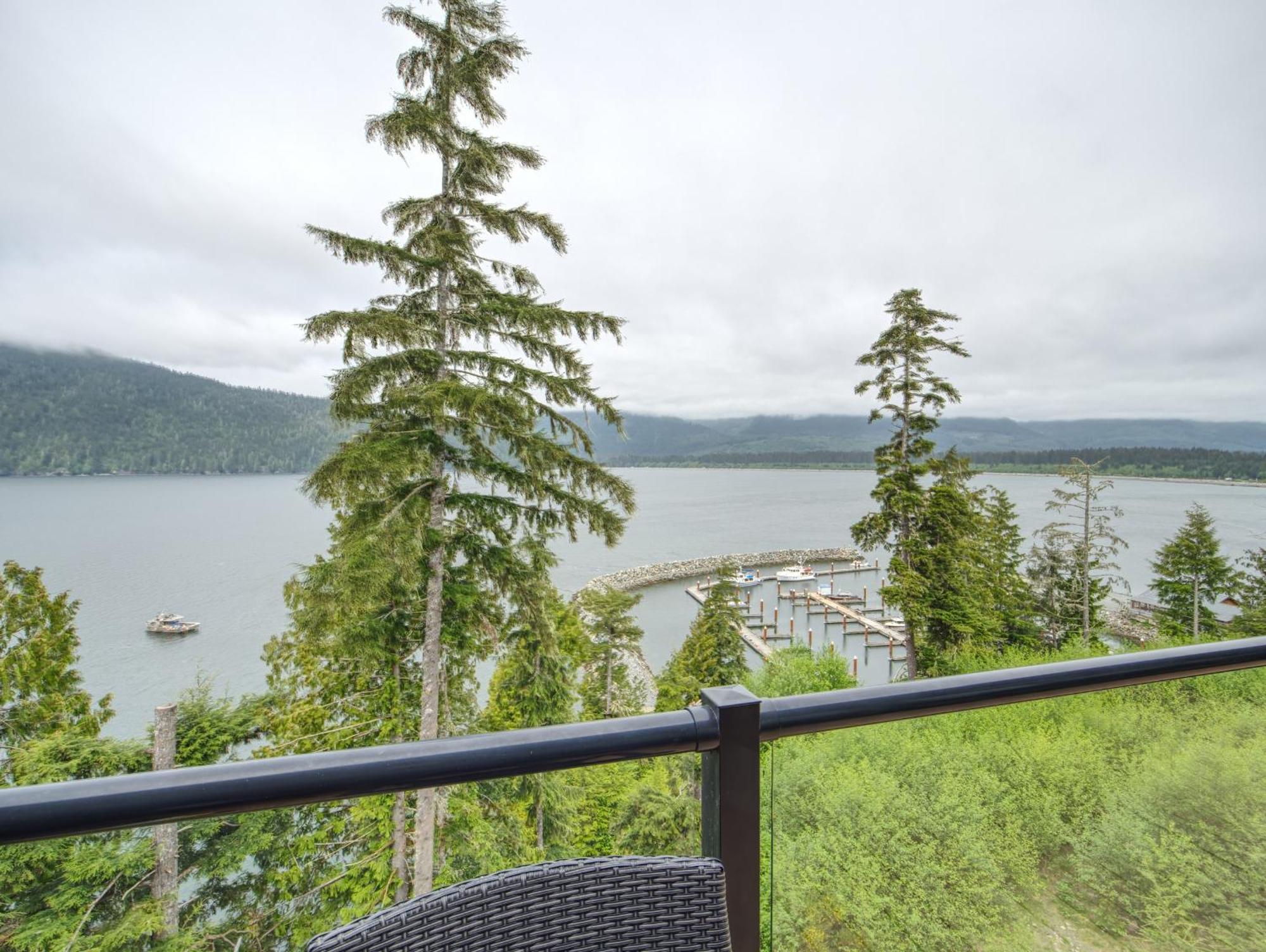 Handsome Dan'S Vacation Cottage Rentals Port Renfrew Ruang foto